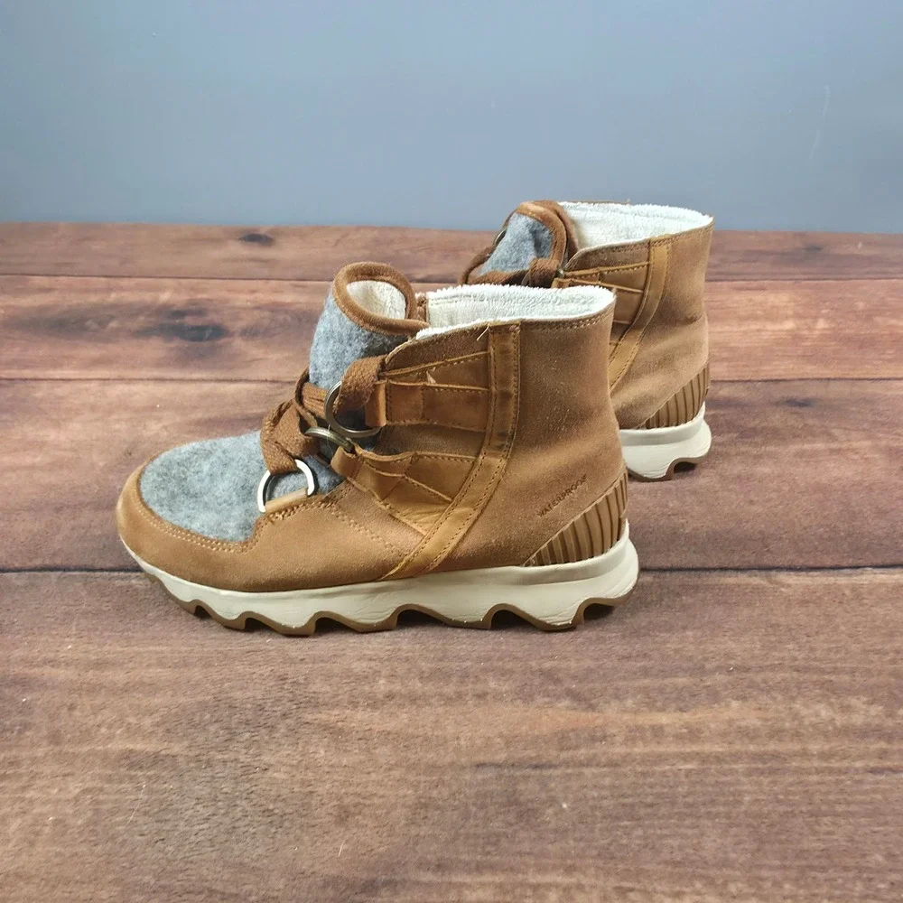 Sorel Kinetic Short Boots Womens 9 Brown Good Waterproof Suede NL3097-224